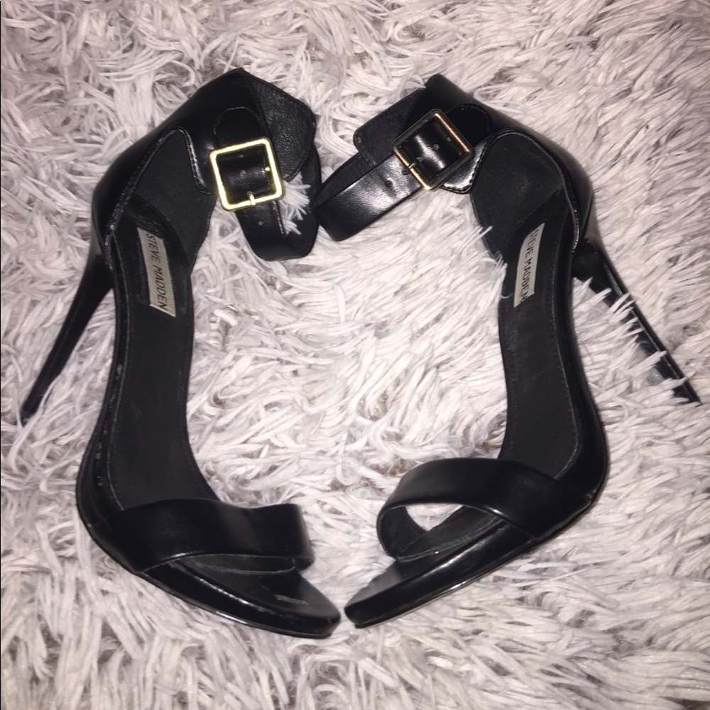 Steve Madden black heels